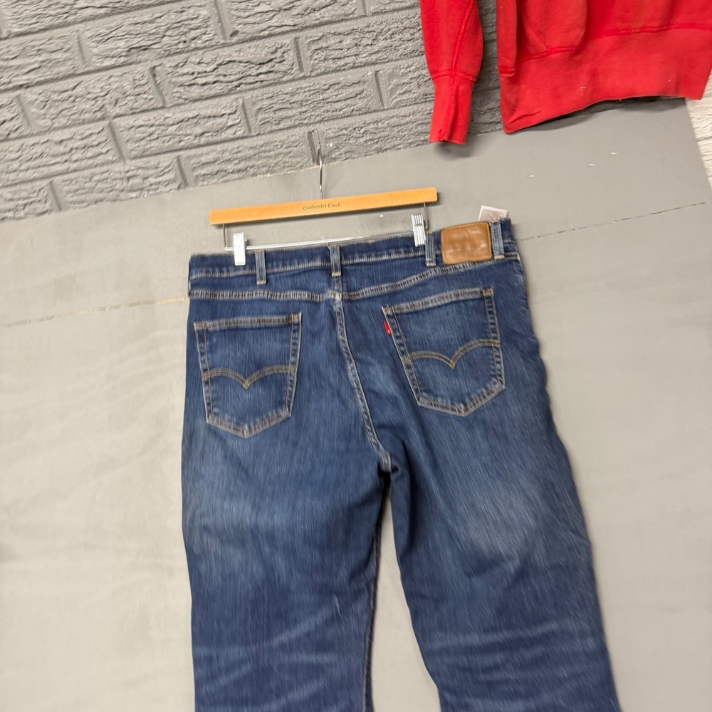 Levis Premium Mens 40x30 Straight Leg Jeans Medium Wash Blue Denim 5-Pocket